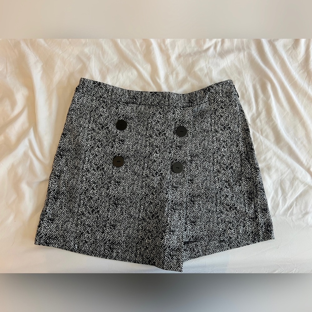 Express Black & White Skort